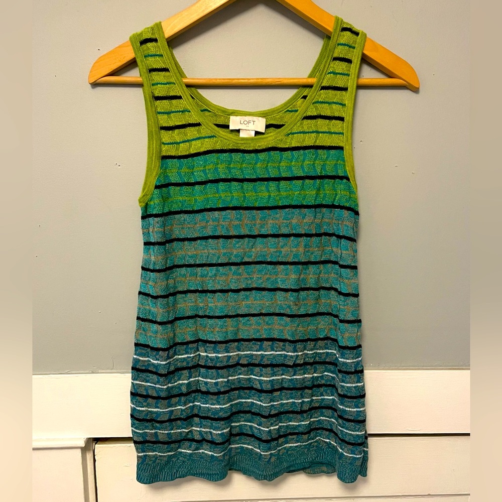 Ombré Coloring Sweater Tank Top